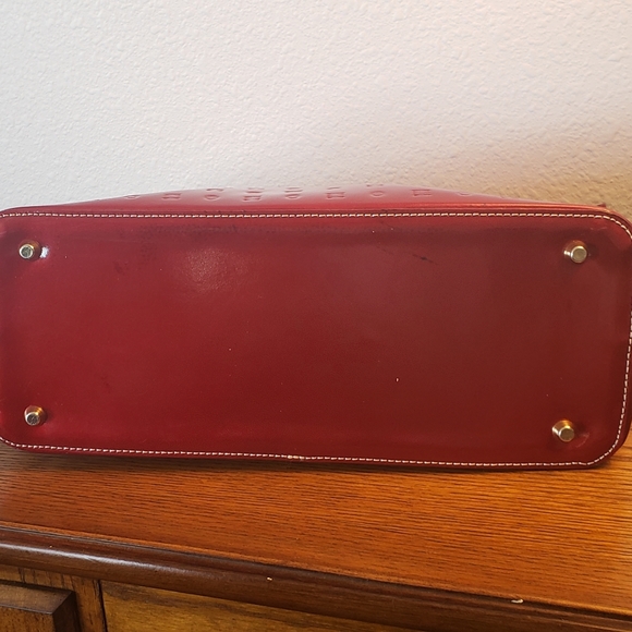 ARCADIA RED PATENT LEATHER EMBROSSED BAG - Picture 5 of 16